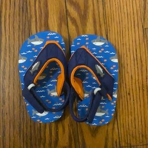 Toddlers flip flops, size 4.